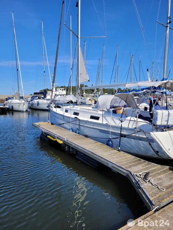 Bavaria Cruiser 32
