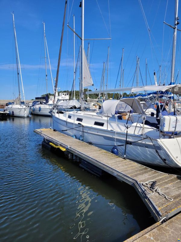 Bavaria Cruiser 32