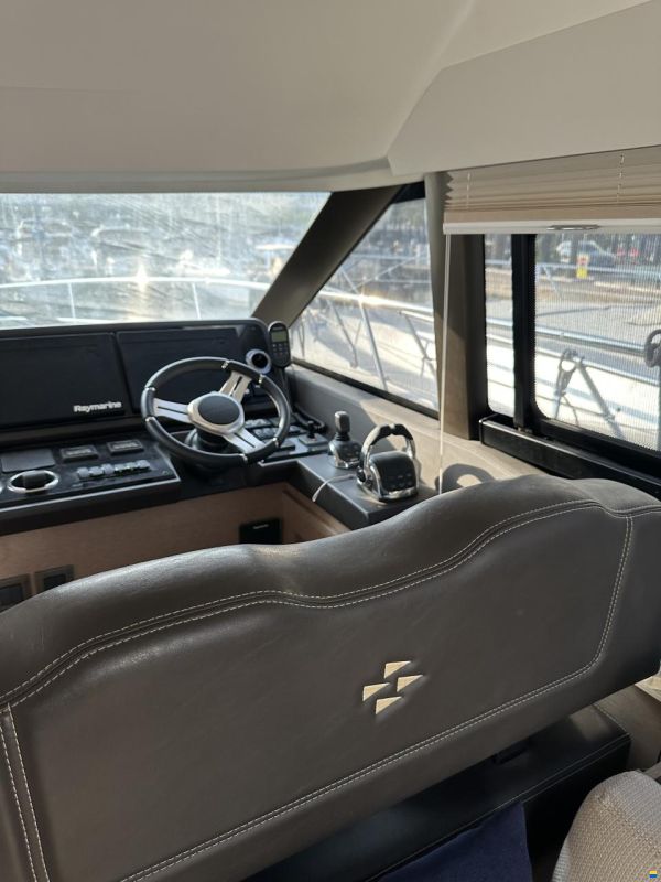 Prestige 460fly