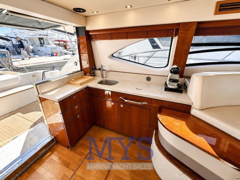 Sea Ray 505 FLY SEDAN BRIDGE