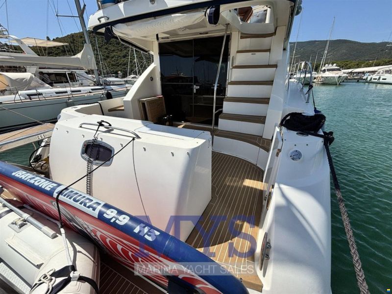 Sea Ray 505 FLY SEDAN BRIDGE