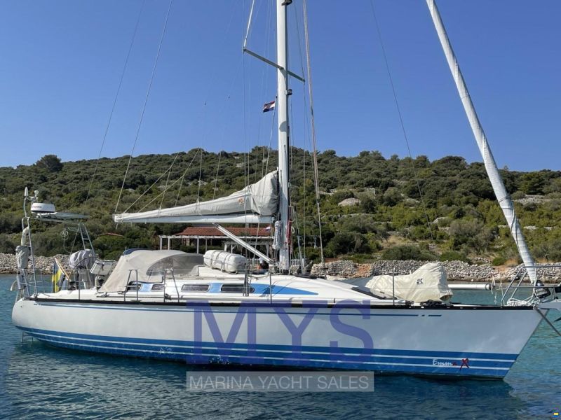 X-Yachts X 382