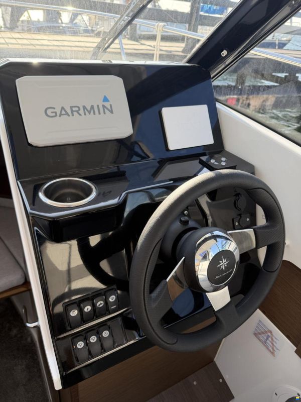 Jeanneau 695 Cruiser Serie2