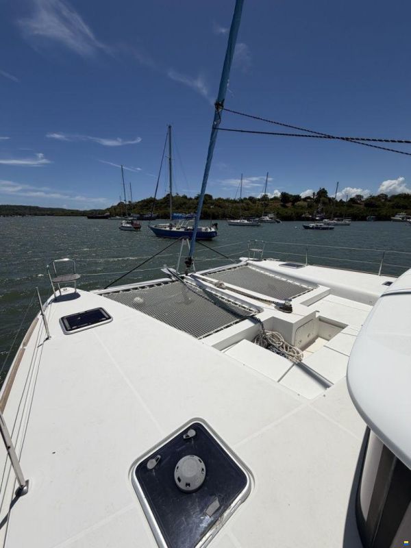 Lagoon 450F