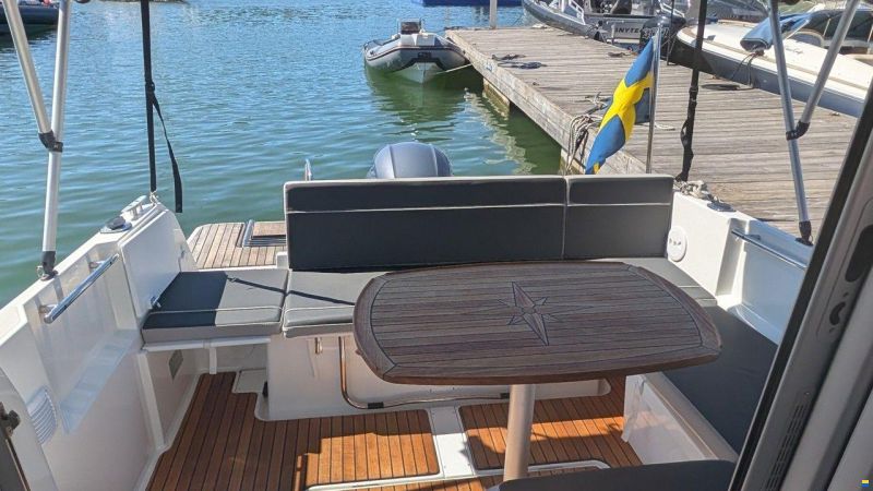 Jeanneau MERRY FISHER 695