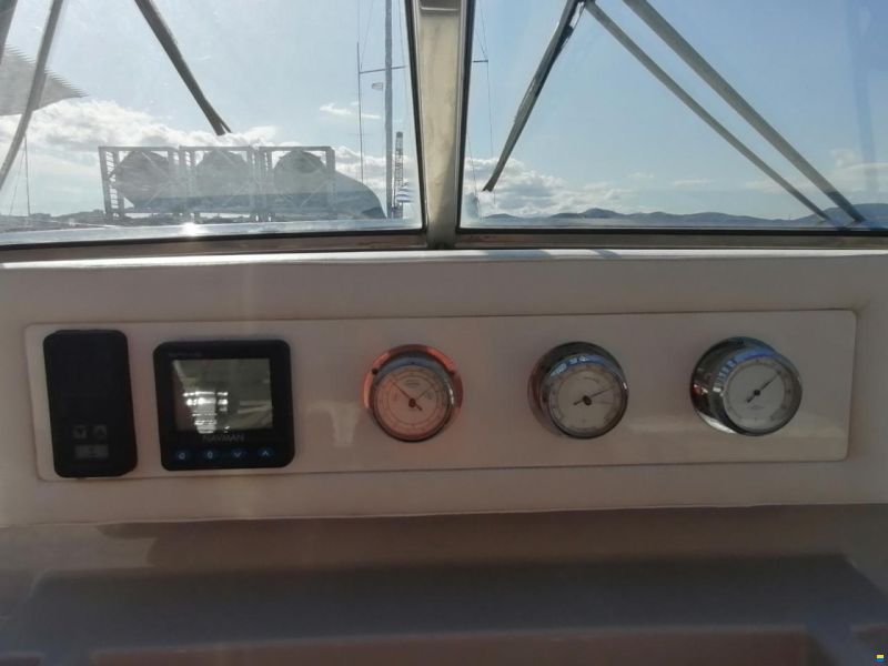 Mochi Craft Fly Bridge 46