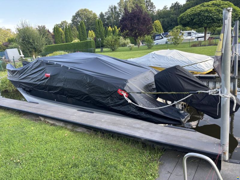 Quicksilver Activ 805 Cruiser