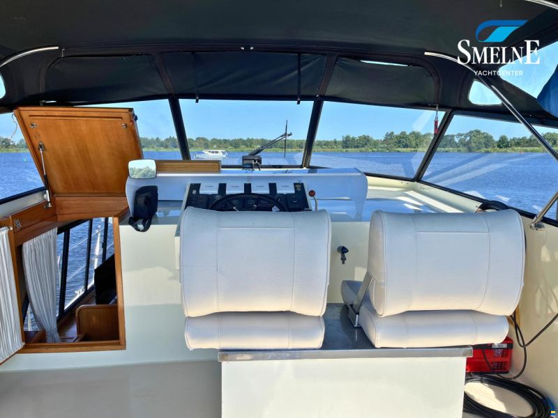 Roukema Explorer 44