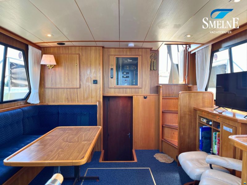 Roukema Explorer 44