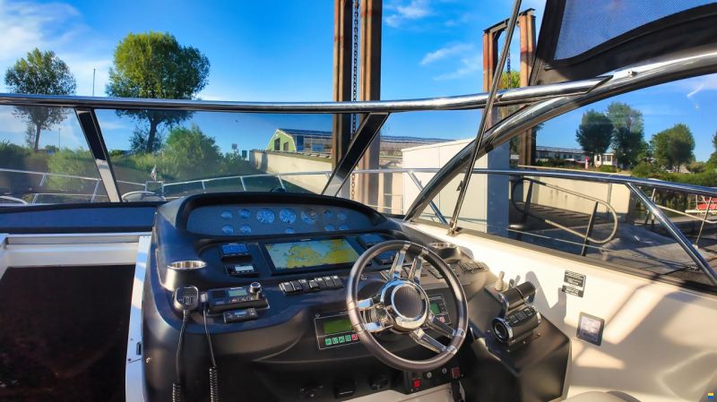 Sunseeker Camargue 50