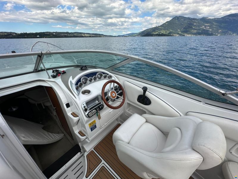 Crownline 255