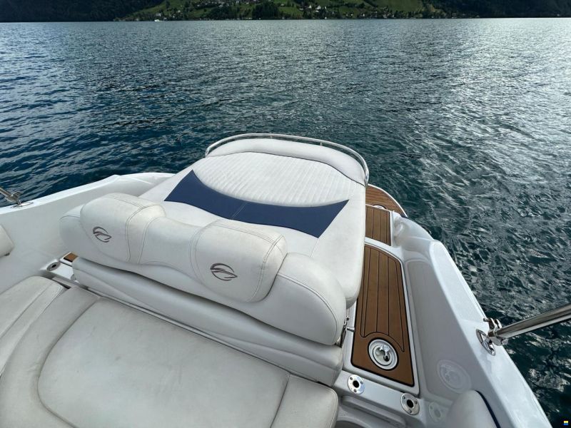 Crownline 255