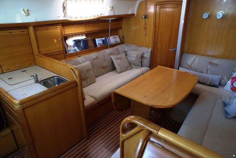 Bavaria 37 CRUISER