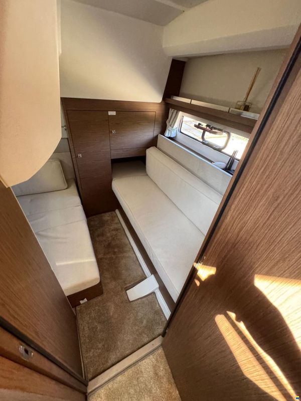 Jeanneau 2025 JENNEAU LEADER 36/38.1 FT