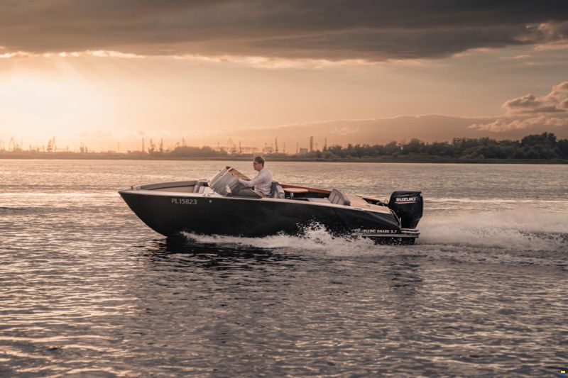 VTS Boats Flying Shark 5.7