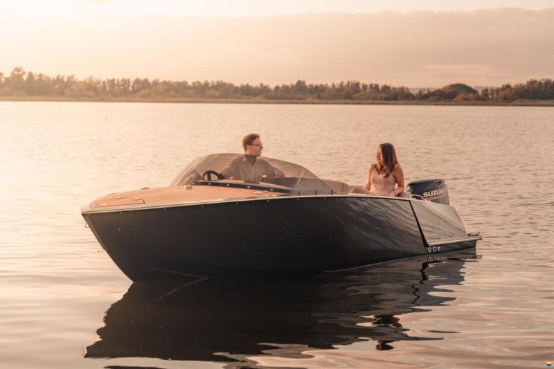VTS Boats Flying Shark 5.7