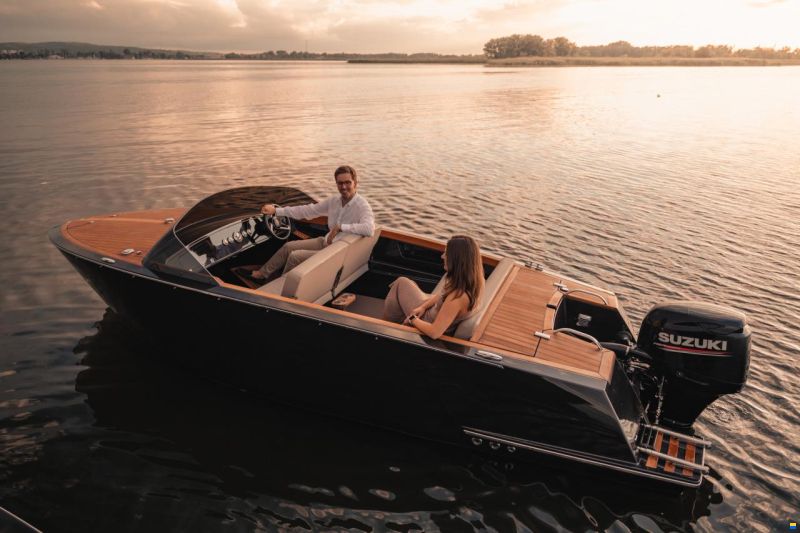 VTS Boats Flying Shark 5.7