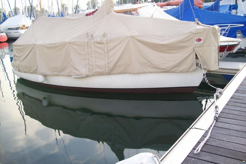 Nautica 24