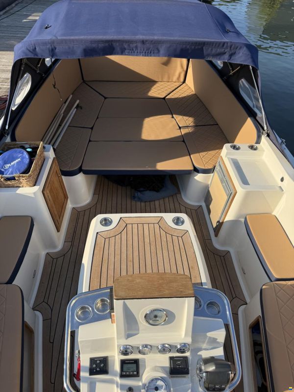 Interboat Intender 760