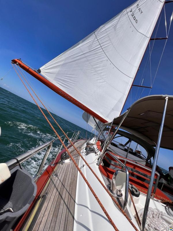 Oyster 72
