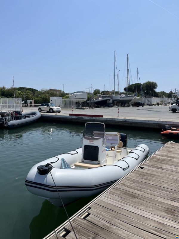 Bombard Sunrider 650 NEO