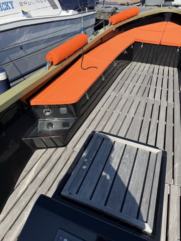 Stormer E-Lifeboat 75