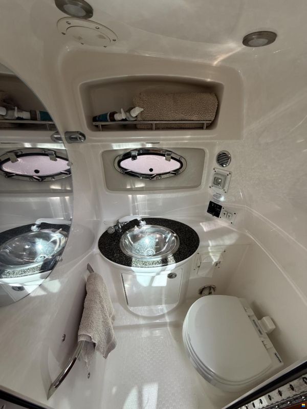 Chaparral 270 Signature