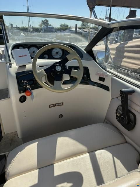 Regal 2150 LSC