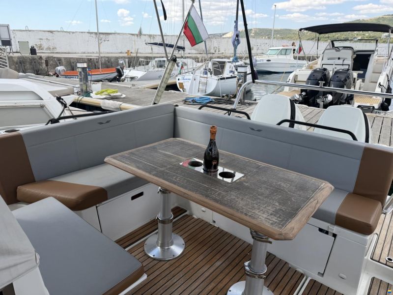 Beneteau Fleyr 9 Sundeck