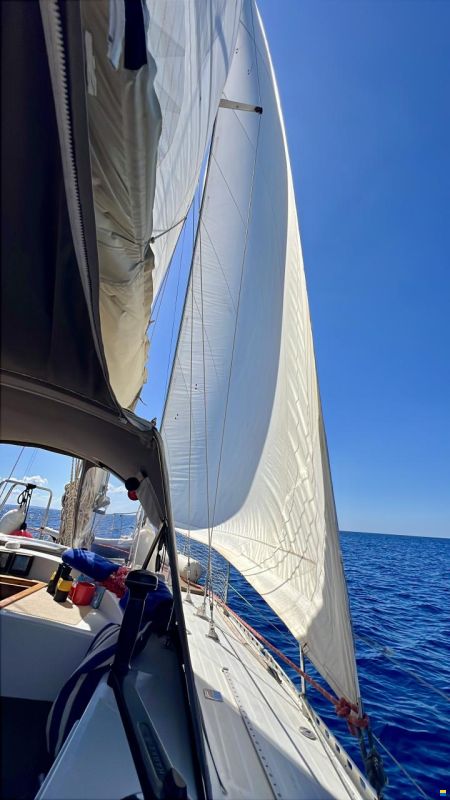 North Wind Mistral 40