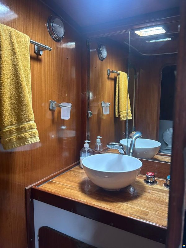 North Wind Mistral 40