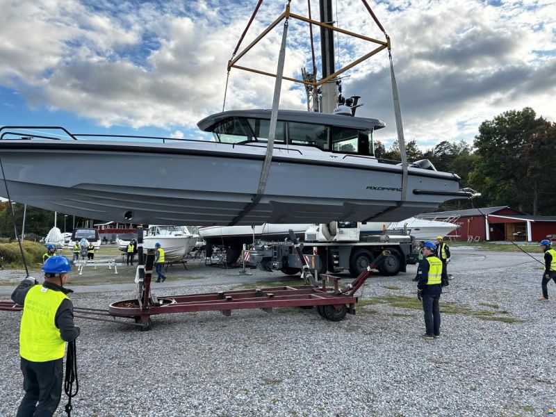 Axopar 37 XC Cross Cabin