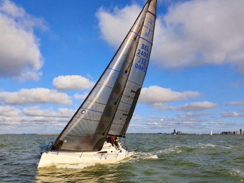 J Boats J/111