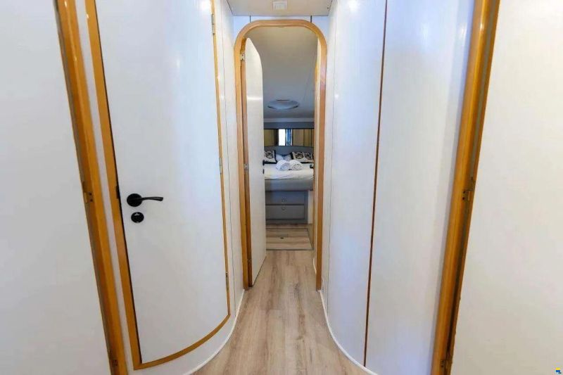 Fairline Squadron 56
