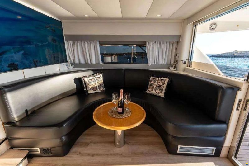 Fairline Squadron 56