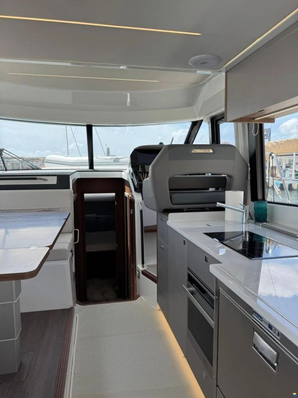 Beneteau Antares 12 Fly