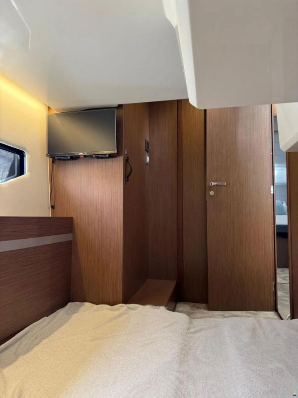 Beneteau Antares 12 Fly