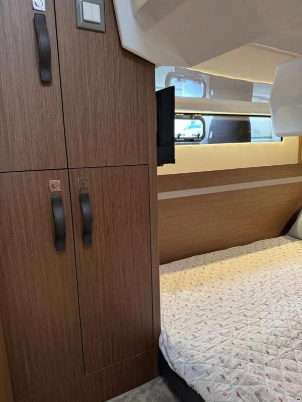 Beneteau Antares 12 Fly