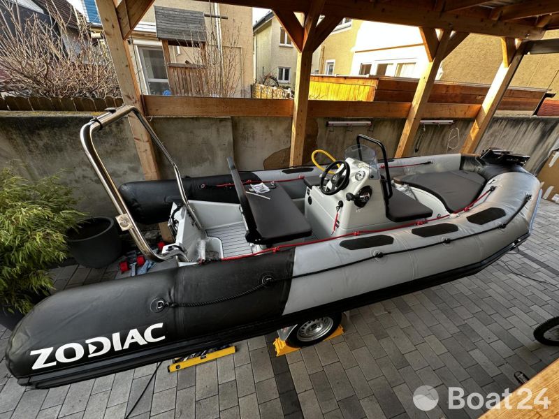 Zodiac OPEN 4.8  mit Mercury F50