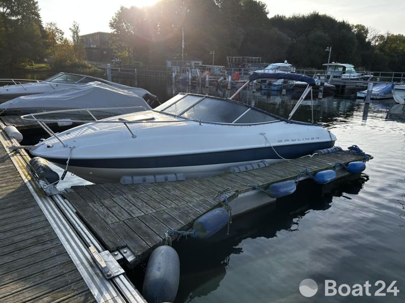 Bayliner 212 Capri