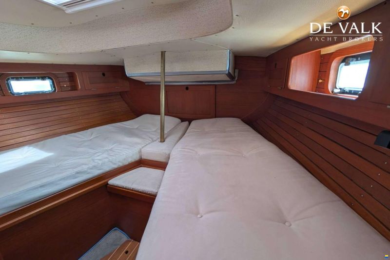Hallberg-Rassy 42 E