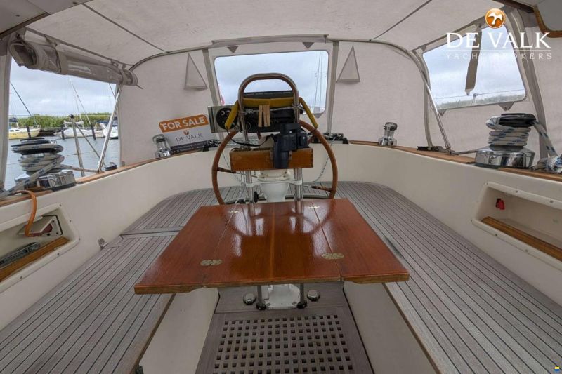 Hallberg-Rassy 42 E