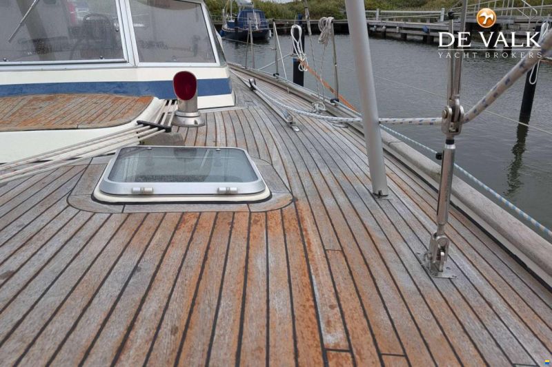 Hallberg-Rassy 42 E