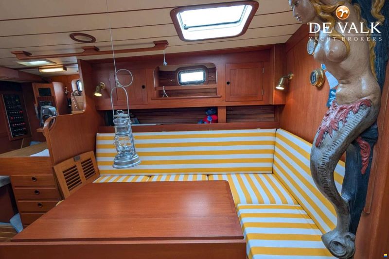 Hallberg-Rassy 42 E