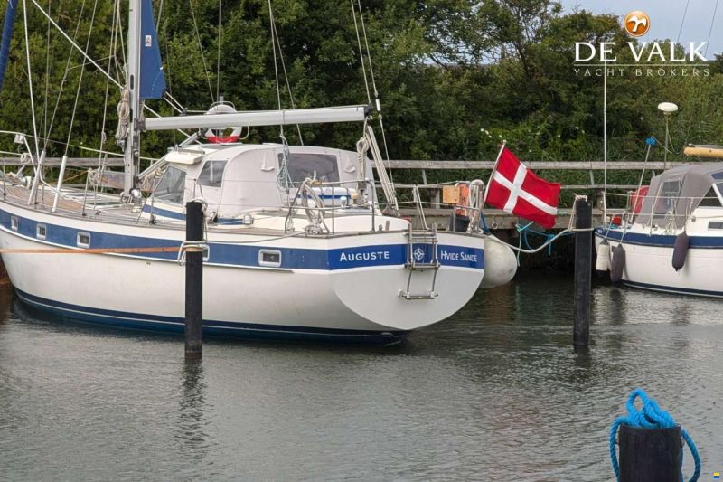 Hallberg-Rassy 42 E
