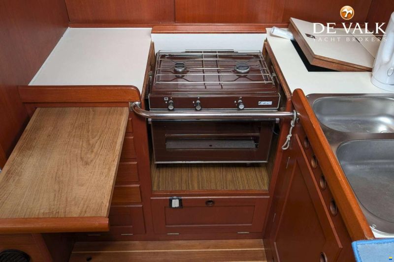 Hallberg-Rassy 42 E