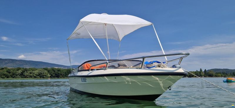Nuova Fiberglass Flight