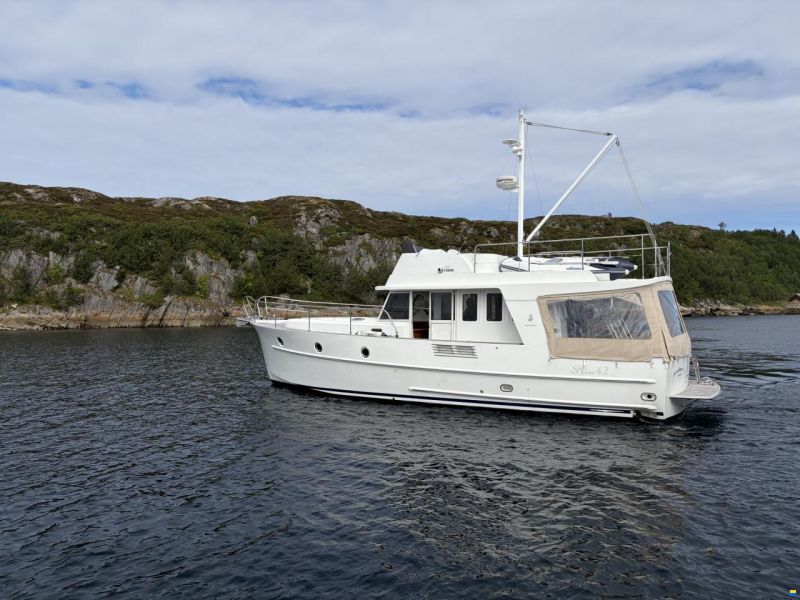 Beneteau Swift Trawler 42