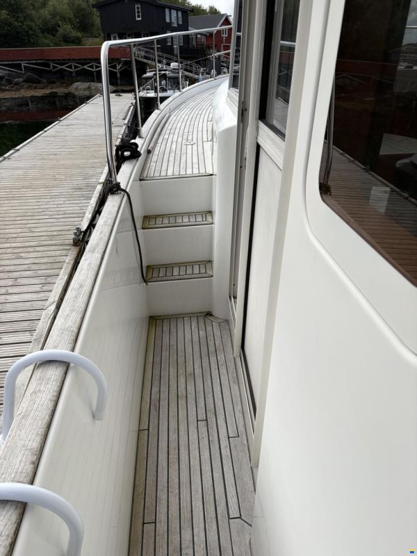 Beneteau Swift Trawler 42