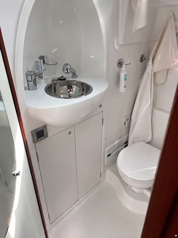 Beneteau Swift Trawler 42